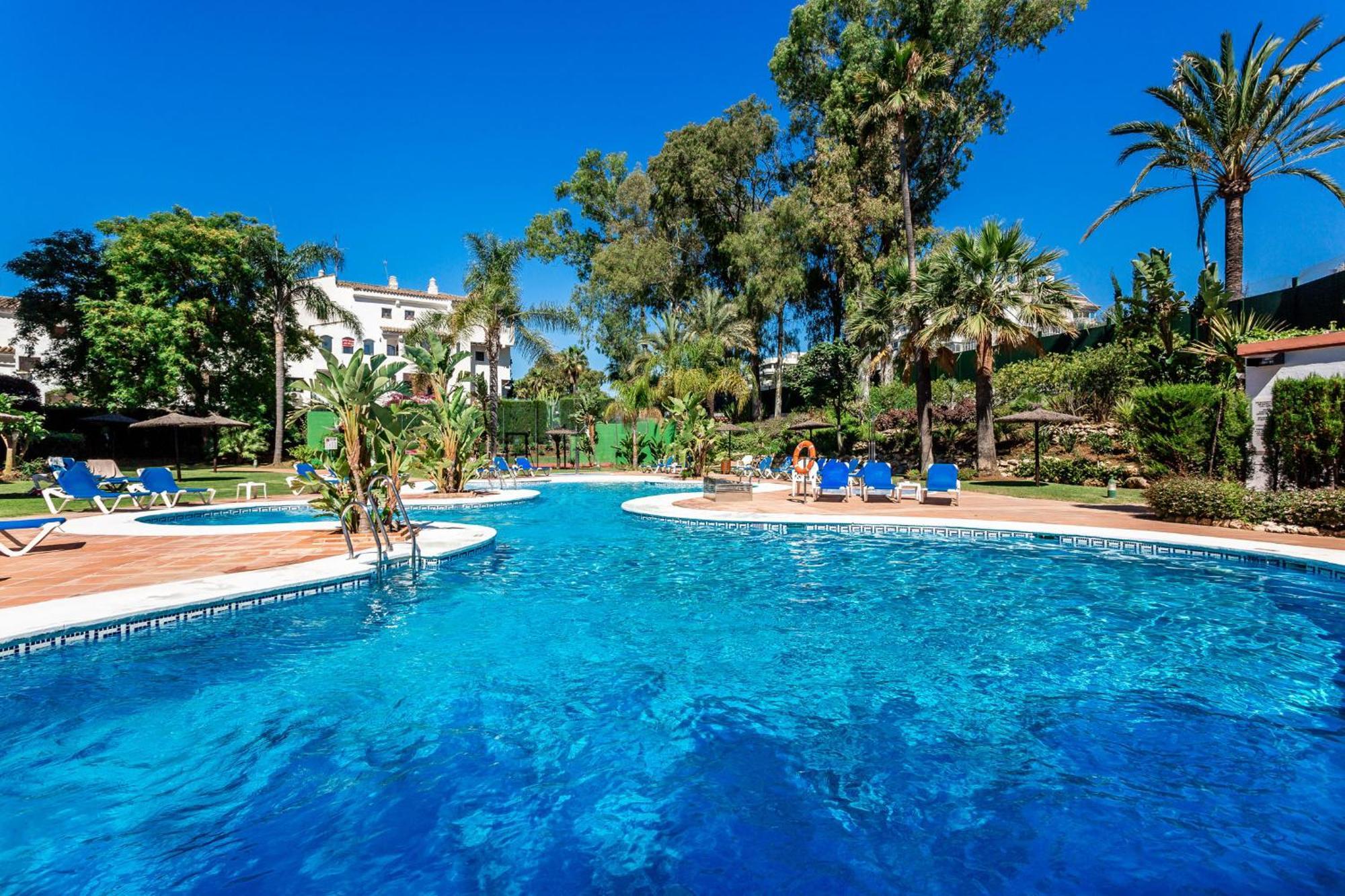 By Riva - Amazing View, In Medina Garden Of Puerto Banus Appartamento *